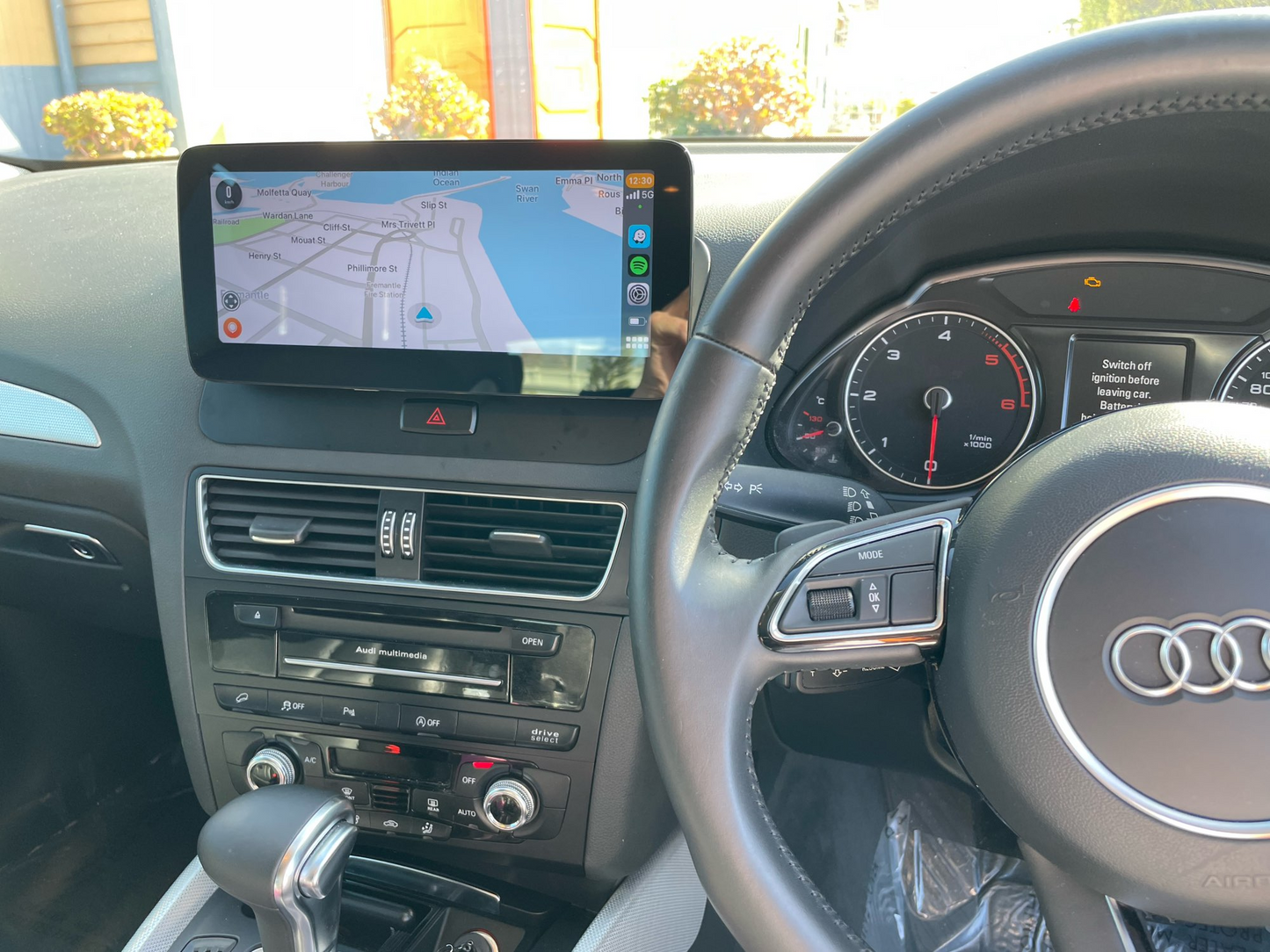 10.25" Q5 2008-2016 RHD Audi android touch Screen Quaclomm wireless carplay android auto